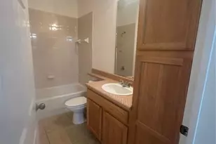 2407 Courtney Meadows Ct, Tampa, FL 33619 - Photo 23