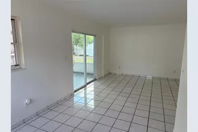 10611 N Altman Street, Tampa, FL 33612 - Photo 9