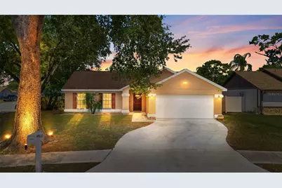 802 Smith Bay Drive, Brandon, FL 33510 - Photo 1