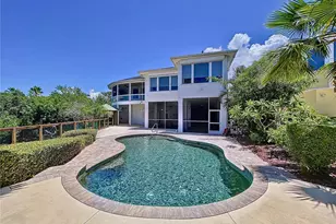 511 Seaview Dr, Tarpon Springs, FL 34689 - Photo 5
