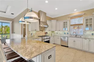 511 Seaview Dr, Tarpon Springs, FL 34689 - Photo 19