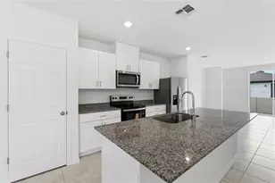 3912 Giorgio Dr, Winter Haven, FL 33884 - Photo 9