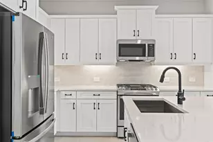 18131 Franklin Park Ct, Venice, FL 34293 - Photo 27