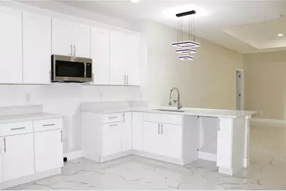 9304 N 18th Street, Tampa, FL 33612 - Photo 11