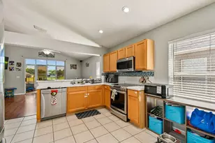 2708 Bellewater Pl, Oviedo, FL 32765 - Photo 7