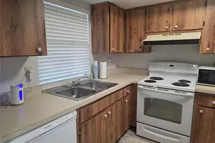 2583 Countryside Blvd, Clearwater, FL 33761 - Photo 7