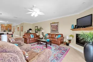 300 Capri Blvd, Treasure Island, FL 33706 - Photo 9