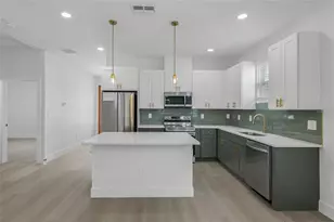 643 W 9th St, Lakeland, FL 33805 - Photo 11