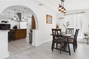 8721 N Orangeview Ave, Tampa, FL 33617 - Photo 25