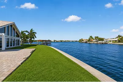1276 37th Avenue NE, Saint Petersburg, FL 33704 - Photo 21