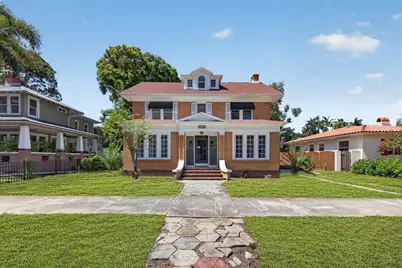 835 16th Avenue NE, Saint Petersburg, FL 33704 - Photo 1