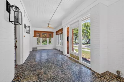 835 16th Avenue NE, Saint Petersburg, FL 33704 - Photo 5