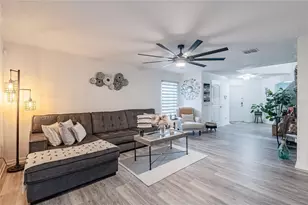 6298 Manitoba Dr, Lakeland, FL 33805 - Photo 7