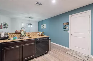6298 Manitoba Dr, Lakeland, FL 33805 - Photo 23
