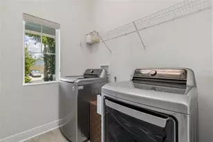 5722 Silver Sun Dr, Apollo Beach, FL 33572 - Photo 9
