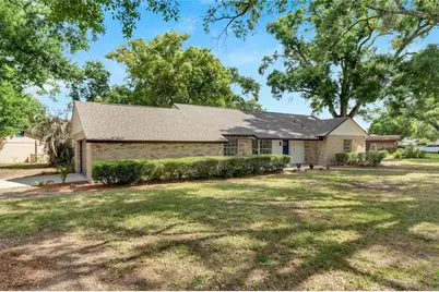 2207 Parkwood Drive, Valrico, FL 33594 - Photo 3