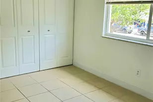 6700 1st Ave S, Saint Petersburg, FL 33707 - Photo 9