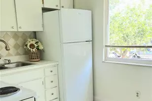 6700 1st Ave S, Saint Petersburg, FL 33707 - Photo 3