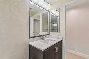 3602 Arlington Oaks Ct, Tampa, FL 33618 - Photo 51