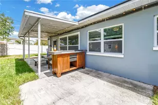 7400 19th Ave N, Saint Petersburg, FL 33710 - Photo 15