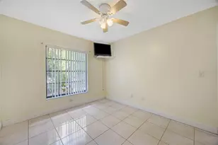15804 Ironware Pl, Tampa, FL 33624 - Photo 41