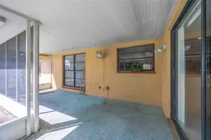 15804 Ironware Pl, Tampa, FL 33624 - Photo 11