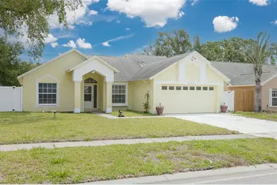 1472 Bay View Street, Tarpon Springs, FL 34689 - Photo 1
