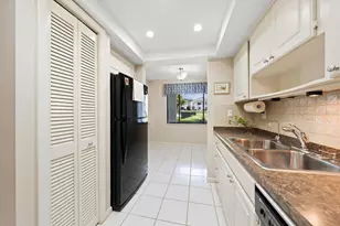 498 Lakeview Dr, Palm Harbor, FL 34683 - Photo 17