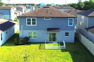 30600 Thunderbird Dr, Wesley Chapel, FL 33545 - Photo 11