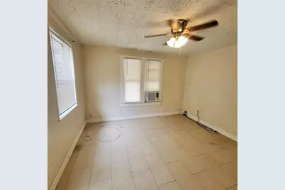 305 Woodrow Avenue, Largo, FL 33770 - Photo 9