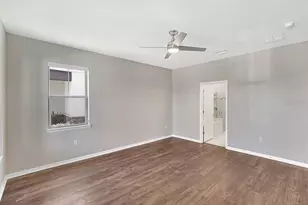 5834 Esker Falls Ln, Lithia, FL 33547 - Photo 11