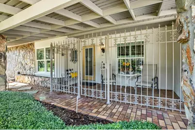 6625 Baybrooks Circle, Tampa, FL 33617 - Photo 35