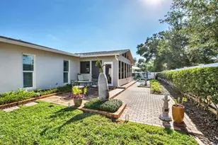 6625 Baybrooks Cir, Tampa, FL 33617 - Photo 43