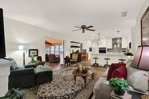6625 Baybrooks Cir, Tampa, FL 33617 - Photo 23