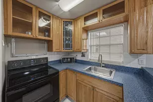 37634 Hidden Park Ct, Dade City, FL 33525 - Photo 47