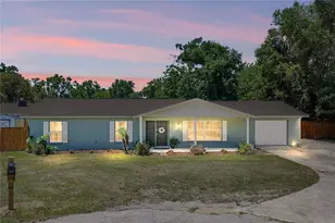 37634 Hidden Park Ct, Dade City, FL 33525 - Photo 1