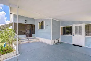 35123 Colony Hills Dr, Zephyrhills, FL 33541 - Photo 5