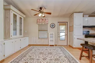 35123 Colony Hills Dr, Zephyrhills, FL 33541 - Photo 11