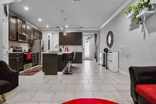 5950 Grand Sonata Ave, Lutz, FL 33558 - Photo 11
