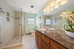802 Allamanda Dr, Largo, FL 33770 - Photo 23