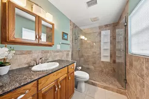 802 Allamanda Dr, Largo, FL 33770 - Photo 19