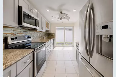 3506 Auburn Court #230, Sarasota, FL 34231 - Photo 9