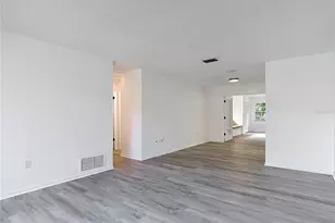 4119 E 98th Ave, Tampa, FL 33617 - Photo 13