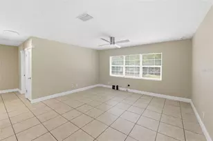4612 Snook Dr, Tampa, FL 33617 - Photo 9