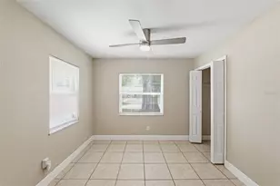 4612 Snook Dr, Tampa, FL 33617 - Photo 17