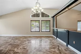 2715 Mock Orange Ct, Valrico, FL 33594 - Photo 13