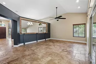 2715 Mock Orange Ct, Valrico, FL 33594 - Photo 17