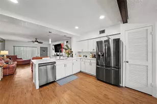 2284 Philippine Dr, Clearwater, FL 33763 - Photo 11
