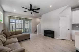19153 Elsimont Isle, Lutz, FL 33558 - Photo 3