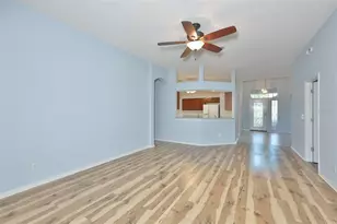 951 Villeroy Greens Dr, Sun City Center, FL 33573 - Photo 21